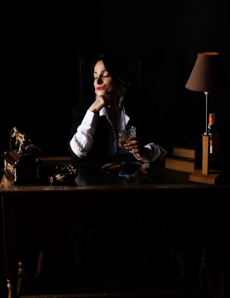 After Dark Office – zdjęcie z portfolio szwed-noir – portret