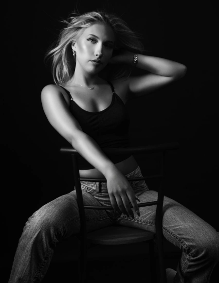 Shadow Play – zdjęcie z portfolio szwed-noir – portret