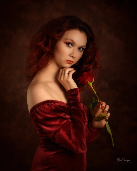 DZIEWCZYNA Z RÓŻĄ – zdjęcie z portfolio Gosienkaa – portret