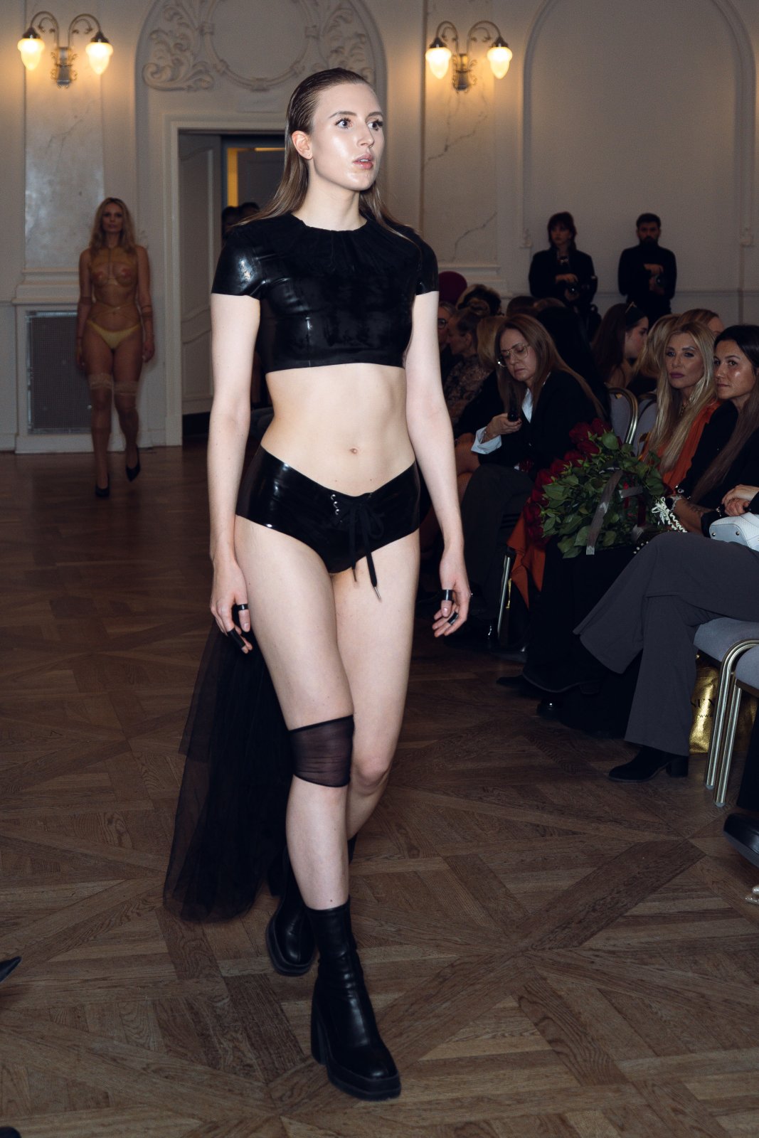Julia Mikusińska x Matylda Kotecka - ARMORE pokaz mody Poznań Fashion Week 2026 Bazar 1838 – zdjęcie z portfolio Julia Mikusińska