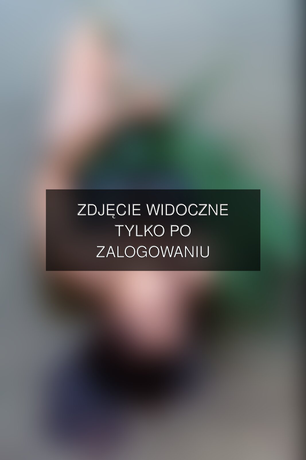 Zrodzona z natury(in color).