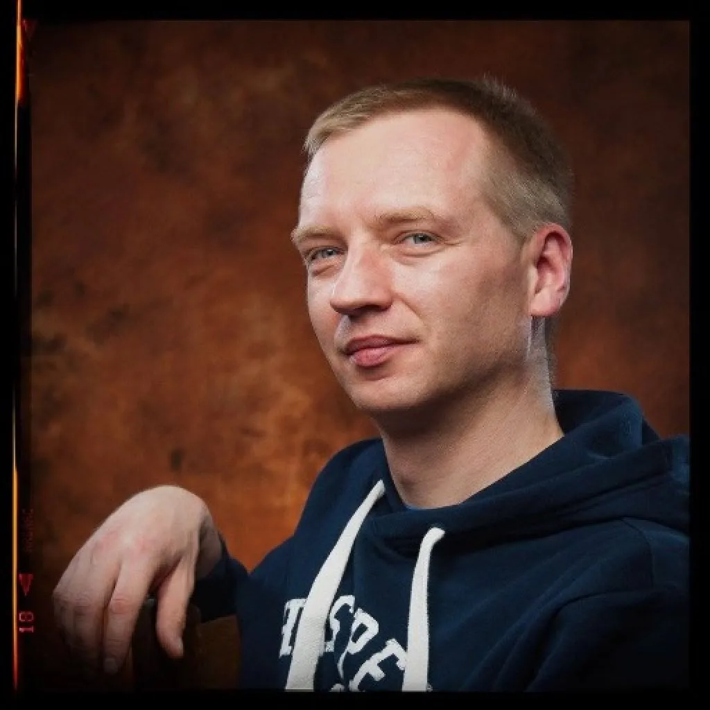 Zdjęcie profilowe jednasetna - 7px.pl