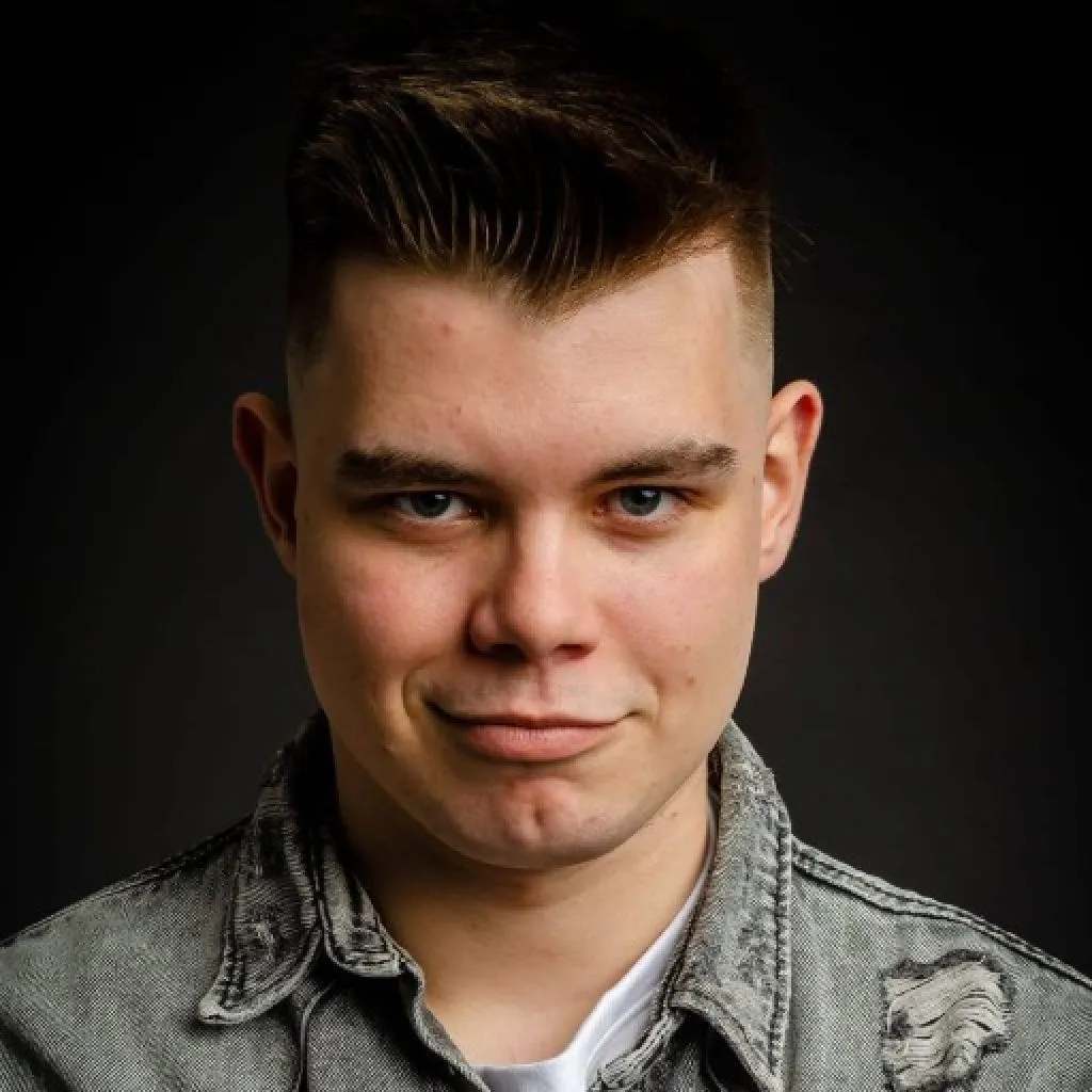 Zdjęcie profilowe bartfotoeu - 7px.pl
