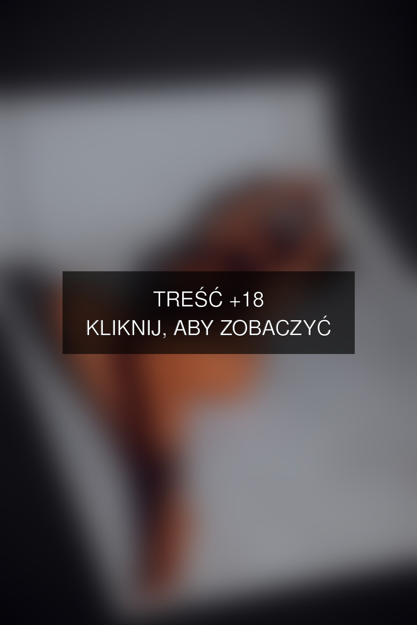Treść +18 – fotografia autorstwa _poirvre_