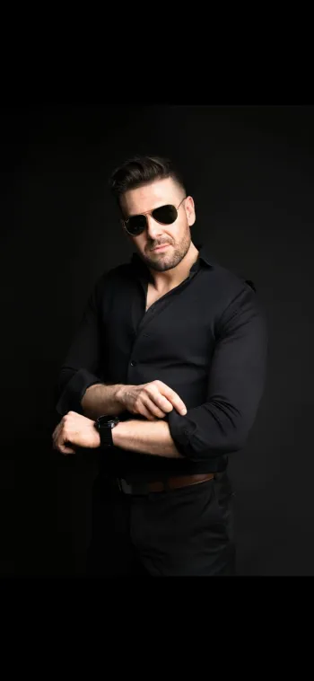 Męski portret | Black Elegance – zdjęcie z portfolio frank__sf – fashion